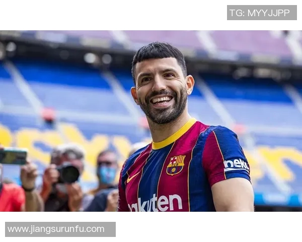 足球明星单人高清照片展示各国球星风采与魅力的完美瞬间