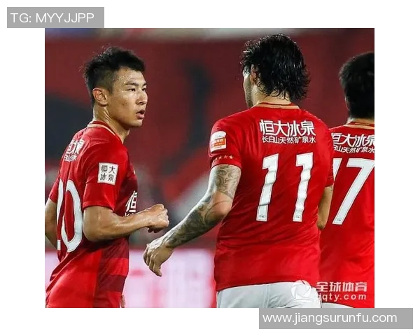 足球传奇舍瓦重返故乡乌克兰为家乡足球发展贡献力量